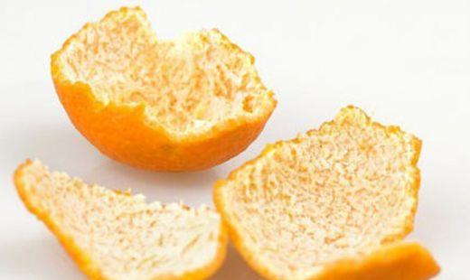 橘子皮有什么用处?橘子皮泡水喝的功效和作用及禁忌