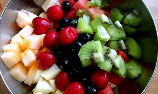 晚饭前吃水果好吗?饭前饭后吃水果的好处与坏处